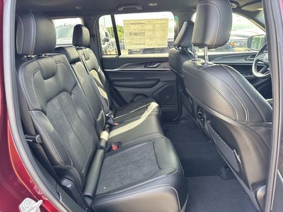 2026 Jeep Grand Cherokee GRAND CHEROKEE LAREDO ALTITUDE 4X2