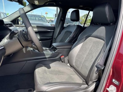 2026 Jeep Grand Cherokee GRAND CHEROKEE LAREDO ALTITUDE 4X2