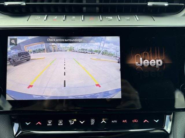 2026 Jeep Grand Cherokee GRAND CHEROKEE LAREDO ALTITUDE 4X2