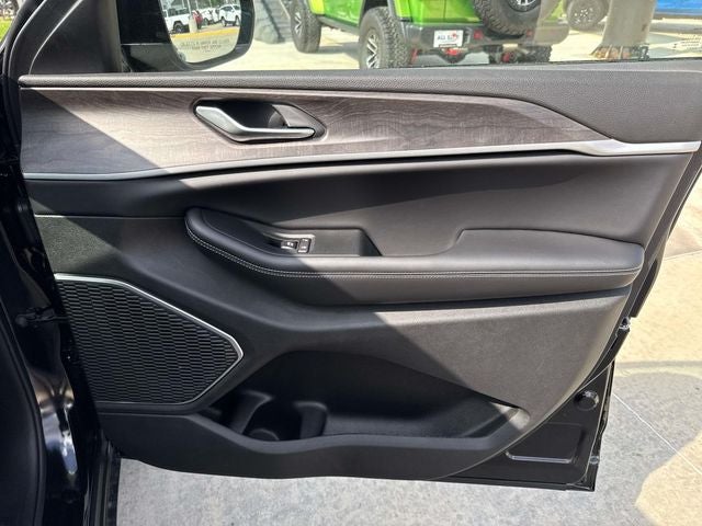 2025 Jeep Grand Cherokee GRAND CHEROKEE LIMITED 4X2