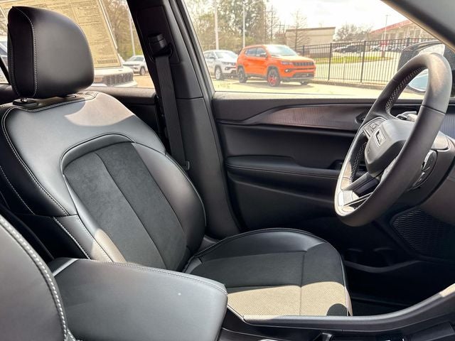 2025 Jeep Grand Cherokee GRAND CHEROKEE L ALTITUDE X 4X2