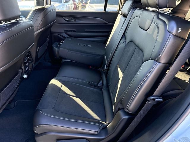 2025 Jeep Grand Cherokee GRAND CHEROKEE L ALTITUDE X 4X2