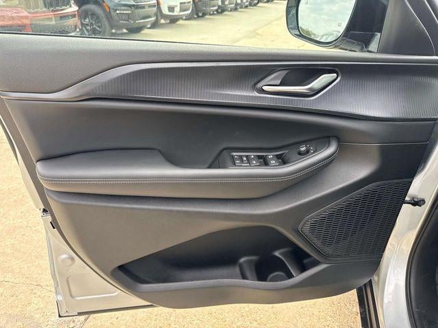 2025 Jeep Grand Cherokee GRAND CHEROKEE L ALTITUDE X 4X2