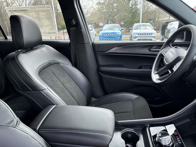 2025 Jeep Grand Cherokee GRAND CHEROKEE L ALTITUDE X 4X2