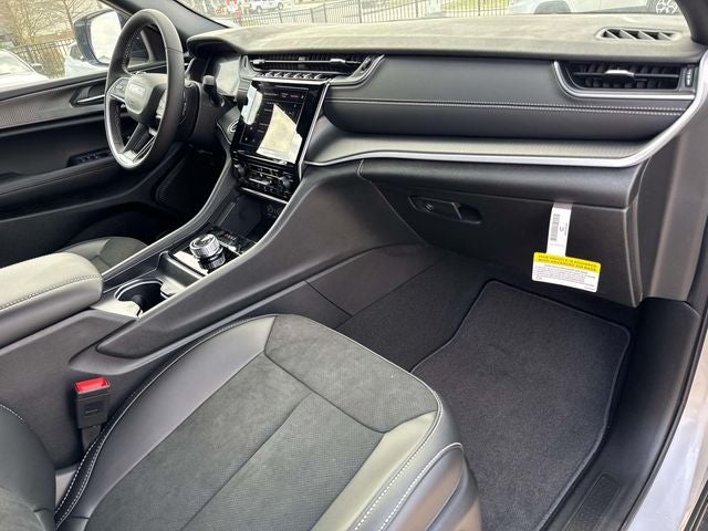 2025 Jeep Grand Cherokee GRAND CHEROKEE L ALTITUDE X 4X2