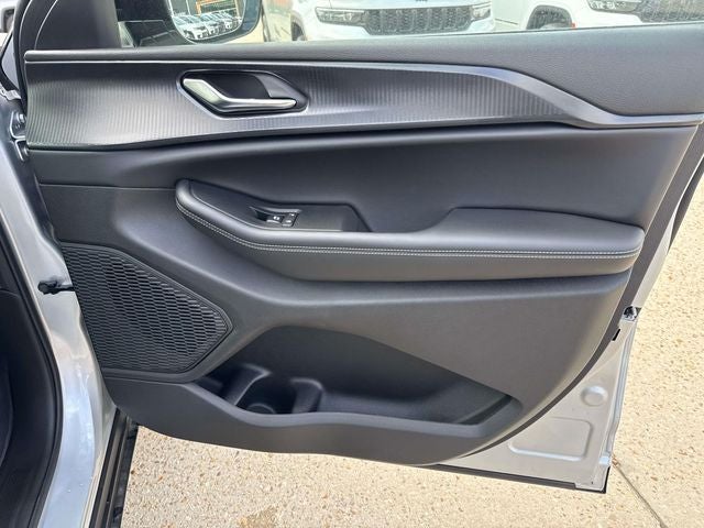 2025 Jeep Grand Cherokee GRAND CHEROKEE L ALTITUDE X 4X2