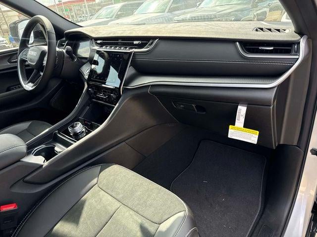 2025 Jeep Grand Cherokee GRAND CHEROKEE L ALTITUDE X 4X2