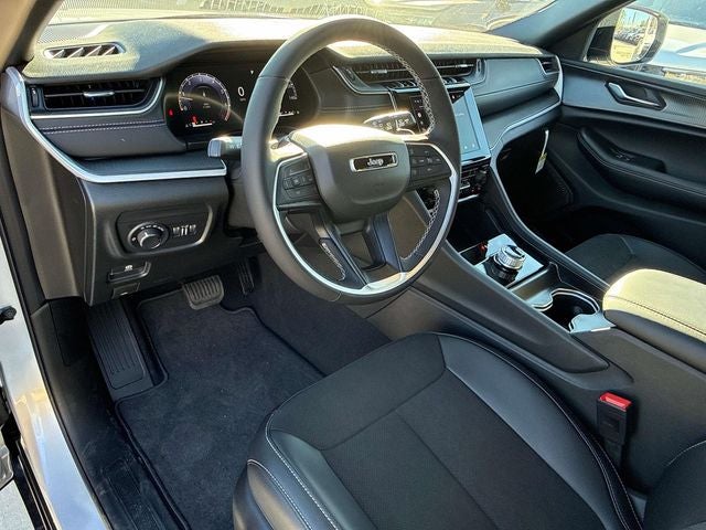 2025 Jeep Grand Cherokee GRAND CHEROKEE L ALTITUDE X 4X2