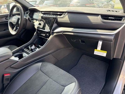 2025 Jeep Grand Cherokee GRAND CHEROKEE L ALTITUDE X 4X2