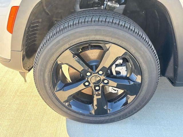 2025 Jeep Grand Cherokee GRAND CHEROKEE L ALTITUDE X 4X2