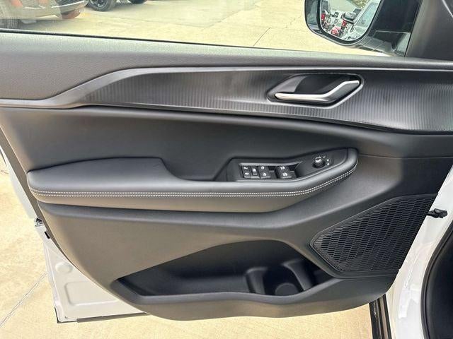 2025 Jeep Grand Cherokee GRAND CHEROKEE L ALTITUDE X 4X2