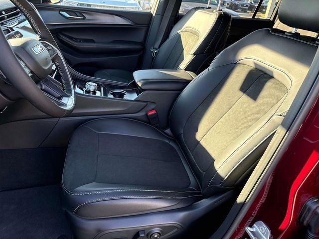 2025 Jeep Grand Cherokee GRAND CHEROKEE L ALTITUDE X 4X2