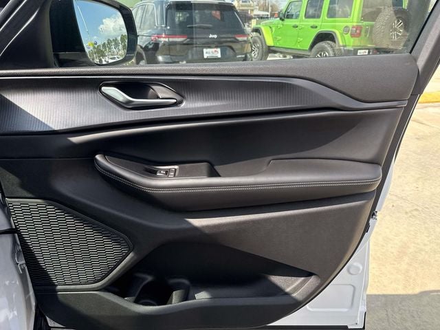 2025 Jeep Grand Cherokee GRAND CHEROKEE L ALTITUDE X 4X2