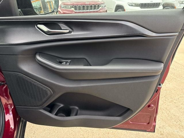 2025 Jeep Grand Cherokee GRAND CHEROKEE L ALTITUDE X 4X2