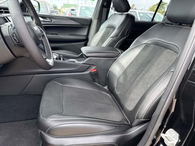 2025 Jeep Grand Cherokee GRAND CHEROKEE L ALTITUDE X 4X2