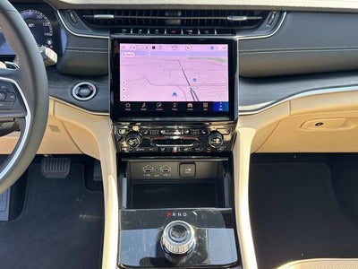 2025 Jeep Grand Cherokee GRAND CHEROKEE L LIMITED 4X2