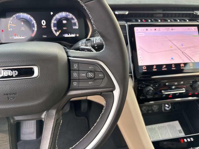 2025 Jeep Grand Cherokee GRAND CHEROKEE L LIMITED 4X2