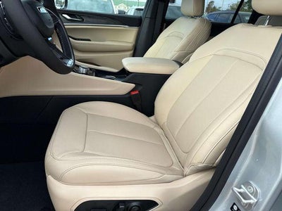 2025 Jeep Grand Cherokee GRAND CHEROKEE L LIMITED 4X2