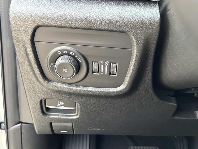 2025 Jeep Grand Cherokee GRAND CHEROKEE L LIMITED 4X2