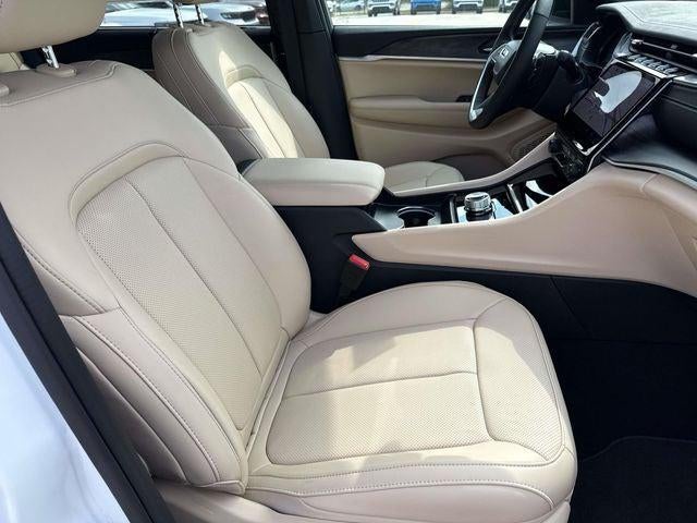 2025 Jeep Grand Cherokee GRAND CHEROKEE L LIMITED 4X2