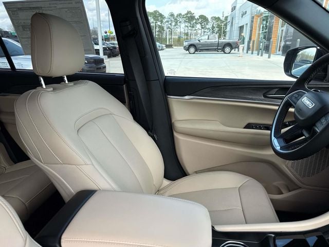 2025 Jeep Grand Cherokee GRAND CHEROKEE L LIMITED 4X2