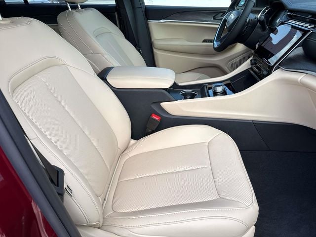 2025 Jeep Grand Cherokee GRAND CHEROKEE L LIMITED 4X2