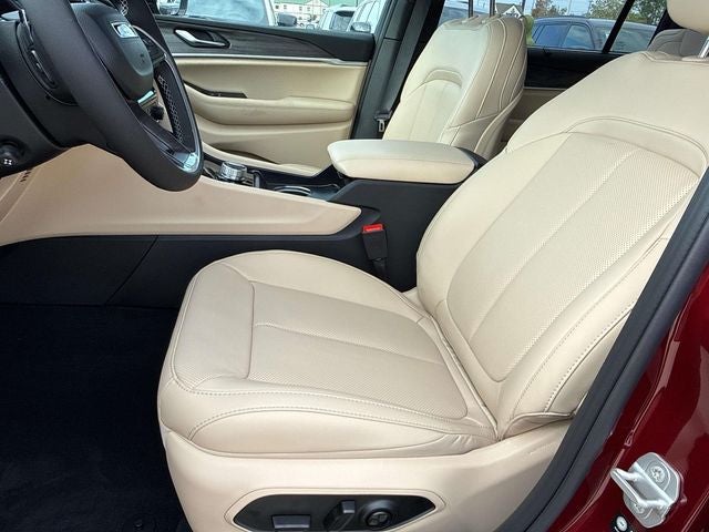 2025 Jeep Grand Cherokee GRAND CHEROKEE L LIMITED 4X2