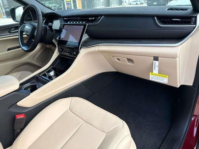 2025 Jeep Grand Cherokee GRAND CHEROKEE L LIMITED 4X2