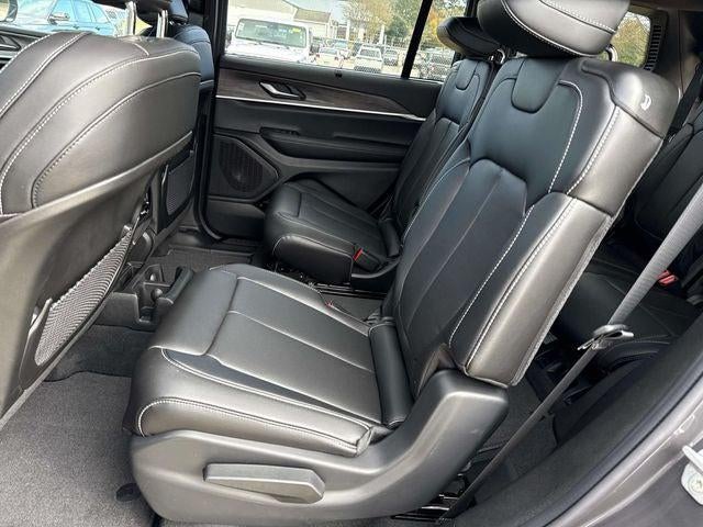 2025 Jeep Grand Cherokee GRAND CHEROKEE L LIMITED 4X2