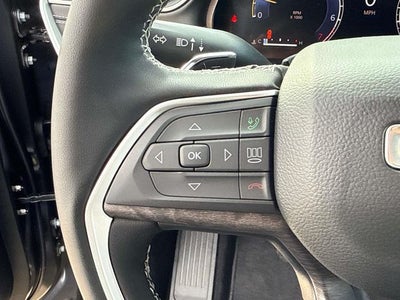 2025 Jeep Grand Cherokee GRAND CHEROKEE L LIMITED 4X2