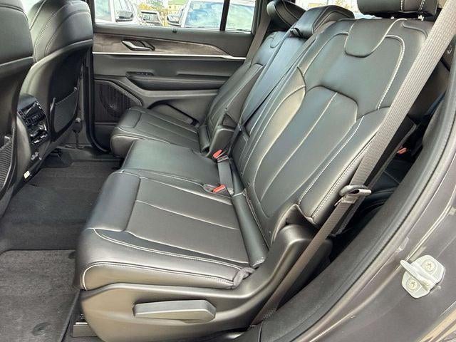 2025 Jeep Grand Cherokee GRAND CHEROKEE L LIMITED 4X2