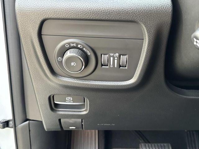 2025 Jeep Grand Cherokee GRAND CHEROKEE L LIMITED 4X2