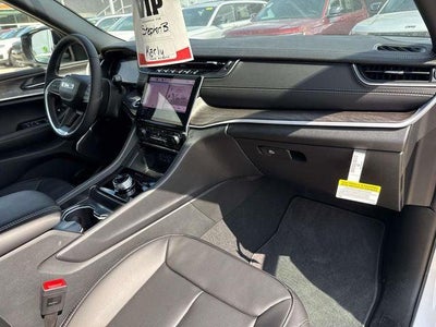 2025 Jeep Grand Cherokee GRAND CHEROKEE L LIMITED 4X2