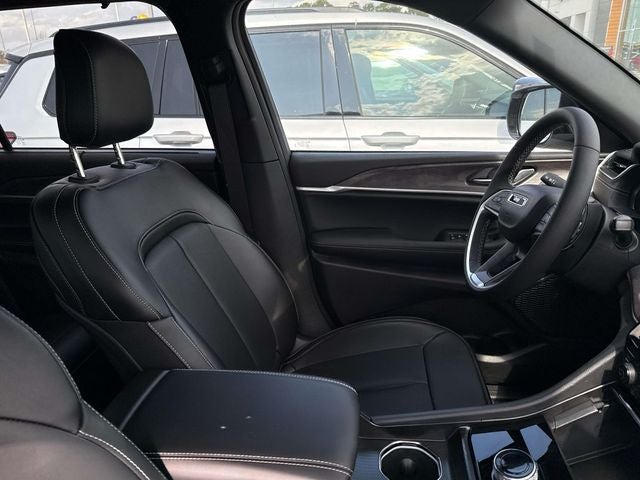 2025 Jeep Grand Cherokee GRAND CHEROKEE L LIMITED 4X2