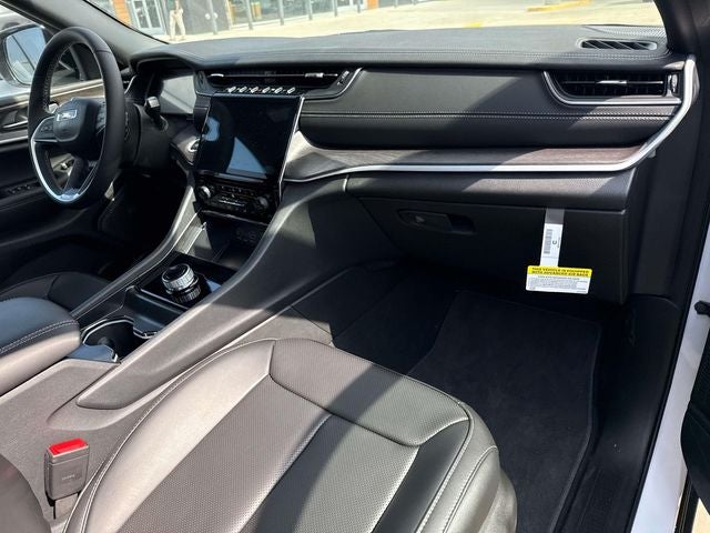 2025 Jeep Grand Cherokee GRAND CHEROKEE L LIMITED 4X2