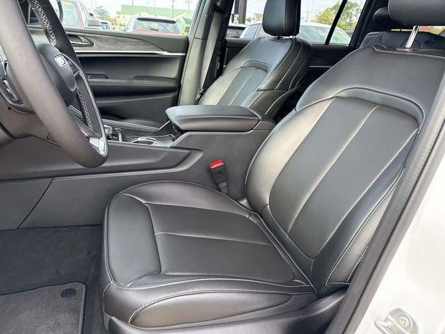 2025 Jeep Grand Cherokee GRAND CHEROKEE L LIMITED 4X2