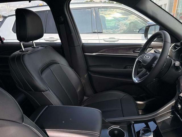 2025 Jeep Grand Cherokee GRAND CHEROKEE L LIMITED 4X2