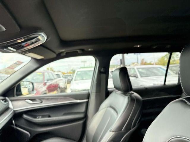 2025 Jeep Grand Cherokee GRAND CHEROKEE L LIMITED 4X2