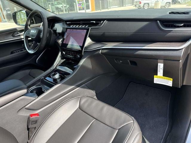 2025 Jeep Grand Cherokee GRAND CHEROKEE L LIMITED 4X2