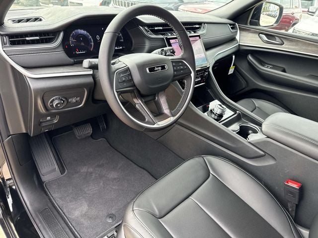 2025 Jeep Grand Cherokee GRAND CHEROKEE L LIMITED 4X2