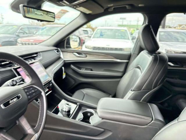 2025 Jeep Grand Cherokee GRAND CHEROKEE L LIMITED 4X2