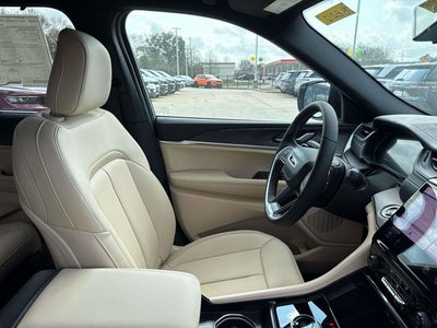 2025 Jeep Grand Cherokee GRAND CHEROKEE L LIMITED 4X2