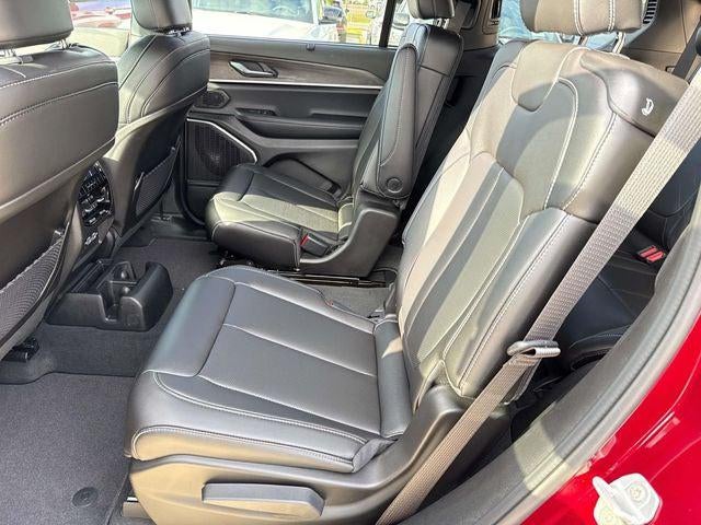 2025 Jeep Grand Cherokee GRAND CHEROKEE L LIMITED 4X2