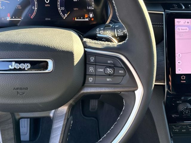 2025 Jeep Grand Cherokee GRAND CHEROKEE L LIMITED 4X2