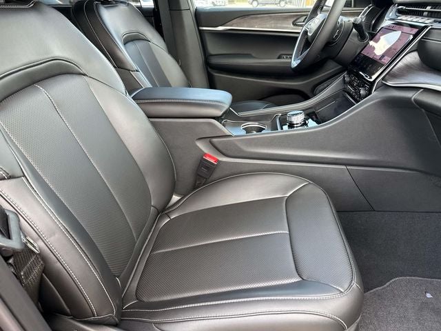 2025 Jeep Grand Cherokee GRAND CHEROKEE L LIMITED 4X2