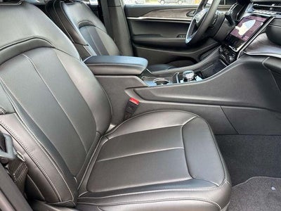 2025 Jeep Grand Cherokee GRAND CHEROKEE L LIMITED 4X2