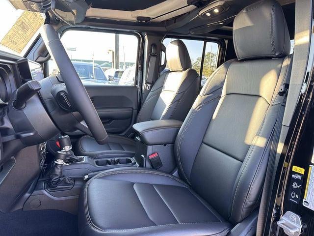 2025 Jeep Gladiator GLADIATOR HIGH TIDE 4X4