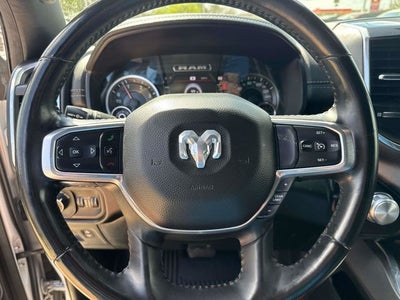 2022 RAM 1500 Laramie Crew Cab 4x2 5'7' Box