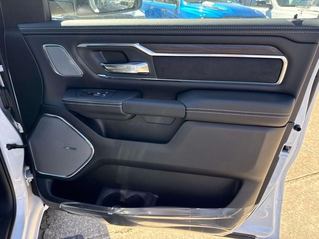 2026 RAM Ram 1500 RAM 1500 LARAMIE CREW CAB 4X2 5'7' BOX