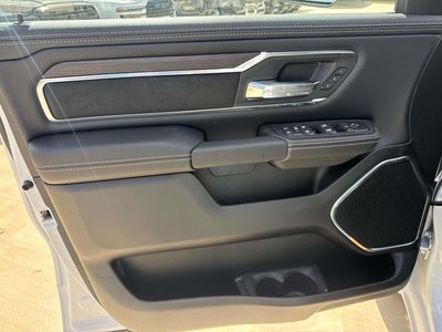 2026 RAM Ram 1500 RAM 1500 LARAMIE CREW CAB 4X2 5'7' BOX